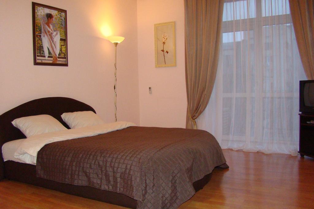 Alex Apartments Near Independence Square - Kiev 部屋 写真