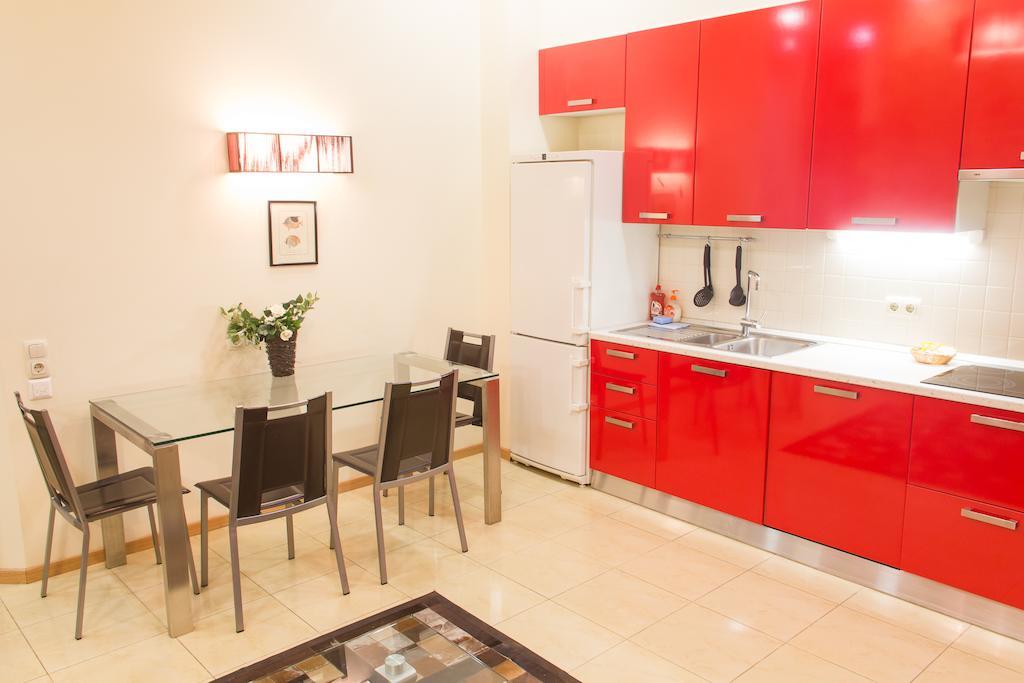 Alex Apartments Near Independence Square - Kiev エクステリア 写真